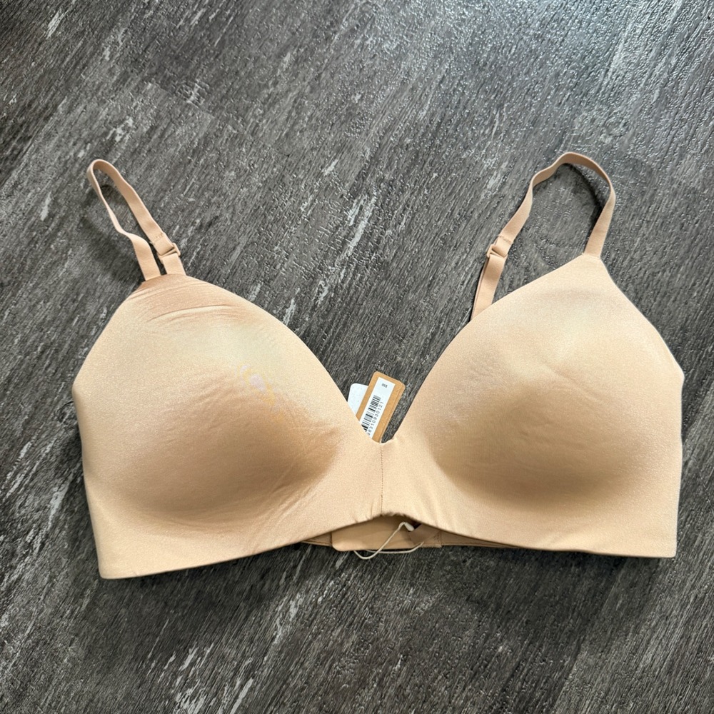 SKIMS Wireless Form T Shirt Bra Clay Size 36C Nude Seamless